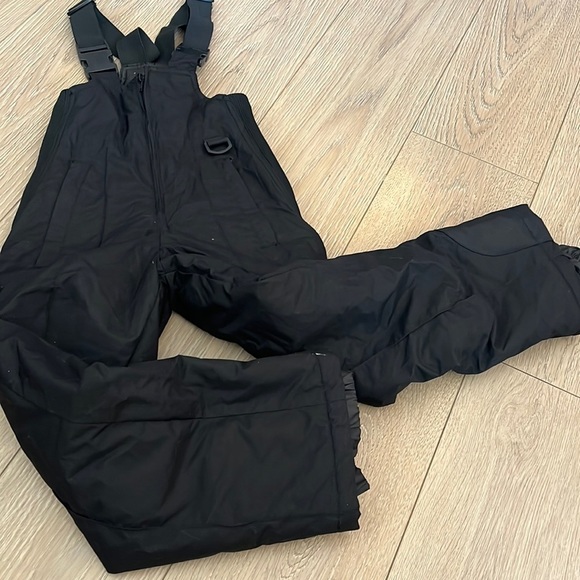 SPORT Essentials Size 8 Unisex Snow Coveralls - Picture 1 of 1